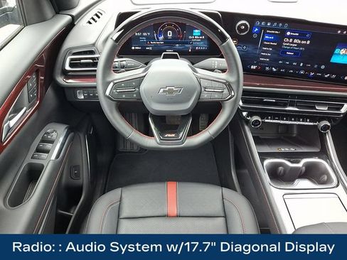 Used 2026 Chevrolet Traverse RS w/ LPO, Floor Liner Package AWD/4WD image 3