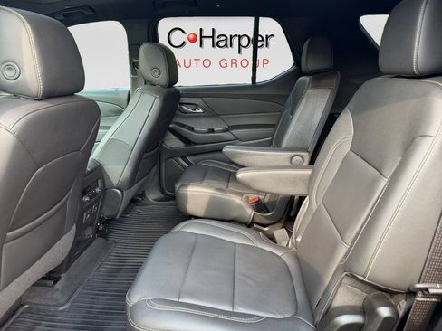 Used 2023 Chevrolet Traverse LT w/ LT Premium Package AWD/4WD image 15