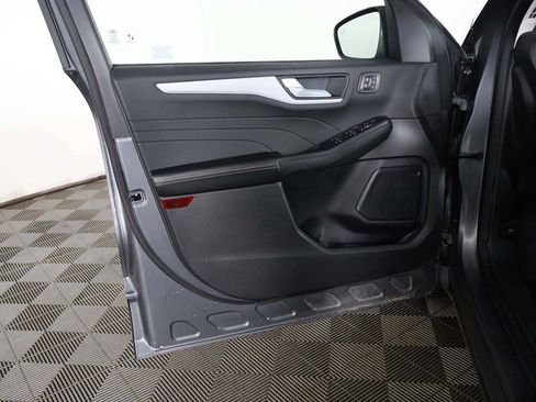 Used 2024 Ford Escape Platinum AWD/4WD image 24