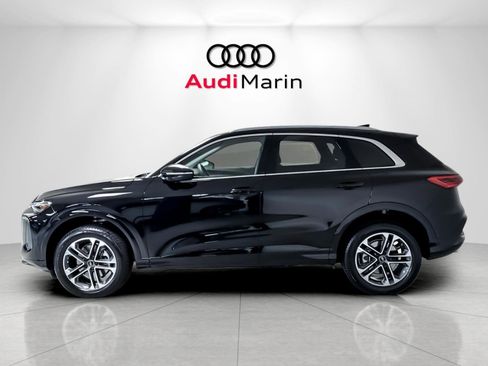 Used 2025 Audi Q5 Premium w/ Convenience Package AWD/4WD image 2