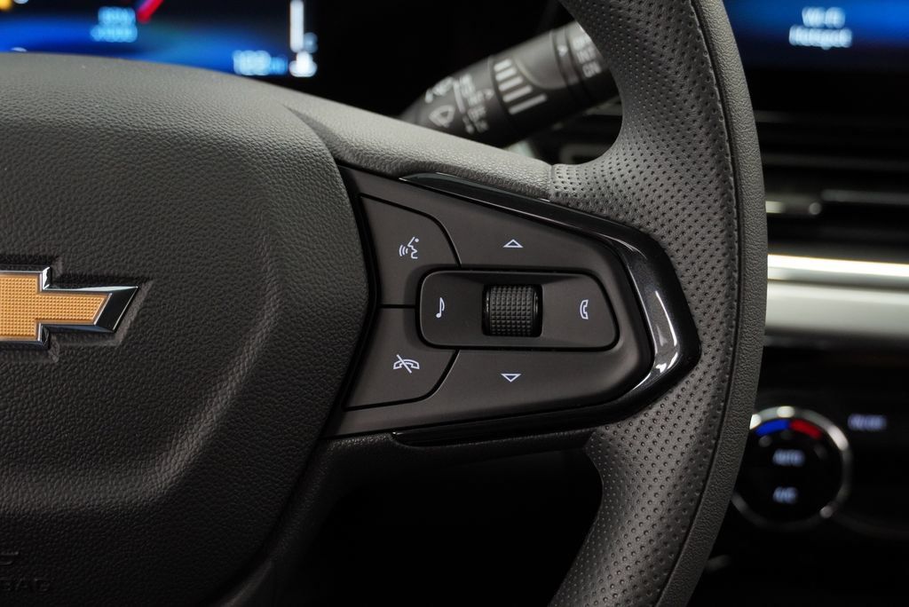New 2026 Chevrolet Trax LT FWD image 20