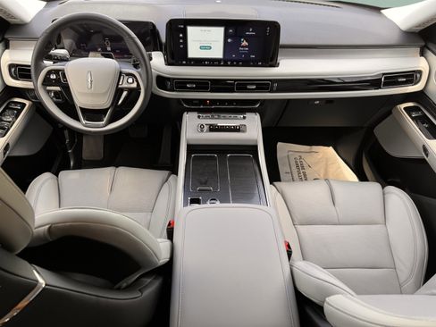 New 2025 Lincoln Aviator Reserve w/ Equipment Group 201A AWD/4WD image 8