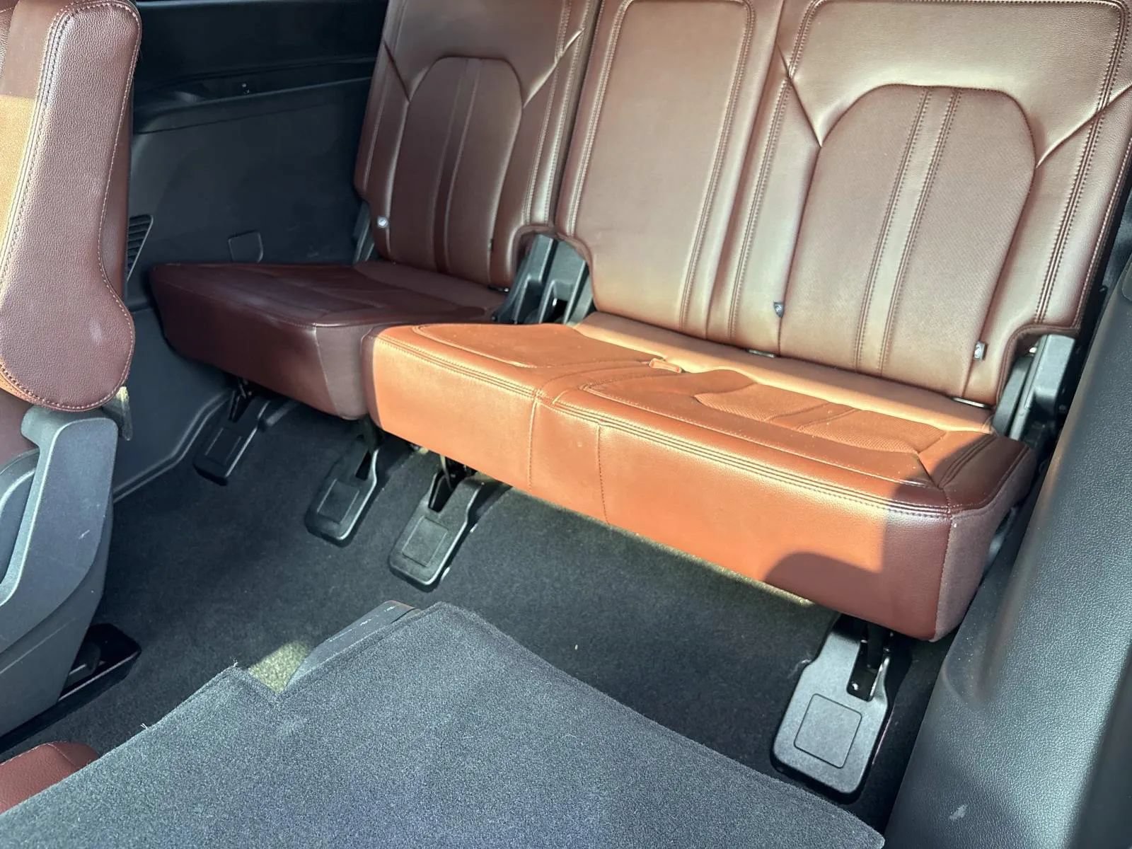 Used 2024 Ford Expedition Limited RWD image 18