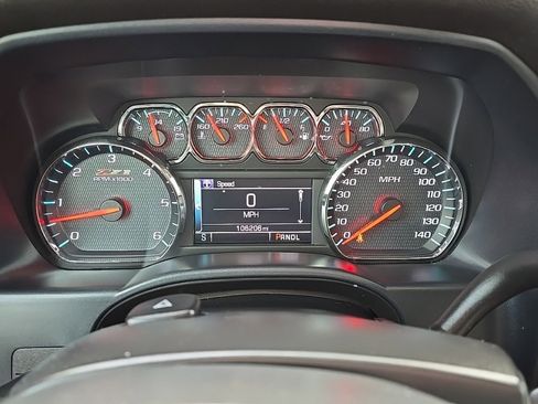 Used 2018 Chevrolet Silverado 1500 LT w/ All Star Edition image 21