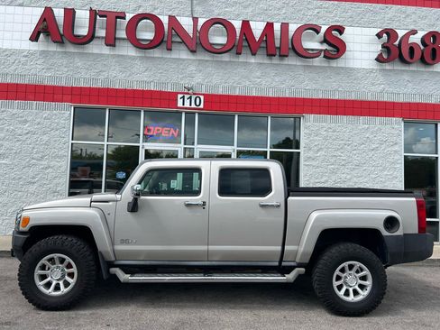 Used 2009 HUMMER H3T Luxury AWD/4WD image 3