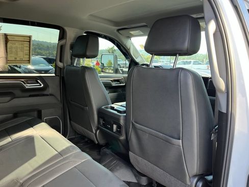Used 2025 Chevrolet Silverado 3500 LT w/ Trail Boss Package AWD/4WD image 24