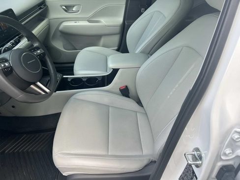 Certified 2025 Hyundai Kona Limited FWD image 16