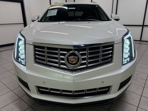Used 2016 Cadillac SRX Luxury w/ Driver Awareness Package FWD image 11