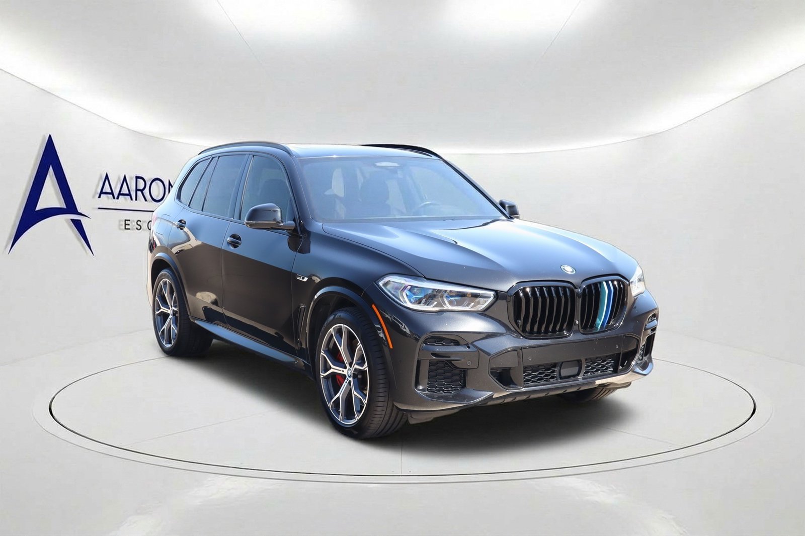 Used 2022 BMW X5 xDrive45e w/ M Sport Package AWD/4WD image 3