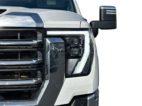 Used 2024 GMC Sierra 2500 SLT AWD/4WD image 13