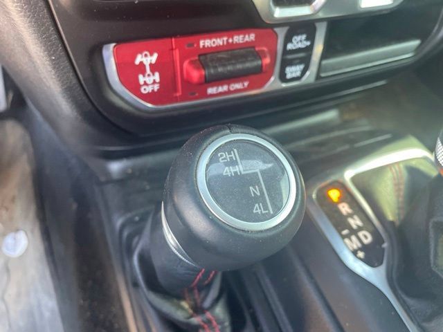 Used 2021 Jeep Gladiator Rubicon AWD/4WD image 21