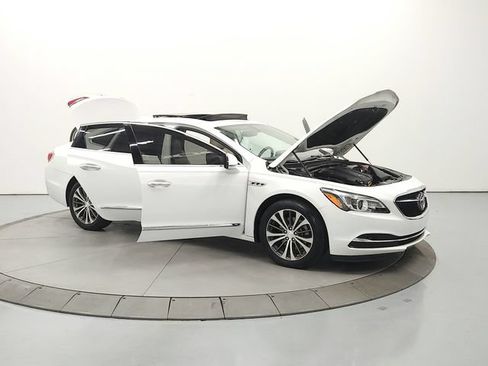 Used 2018 Buick LaCrosse Essence w/ Sun and Shade Package FWD image 10