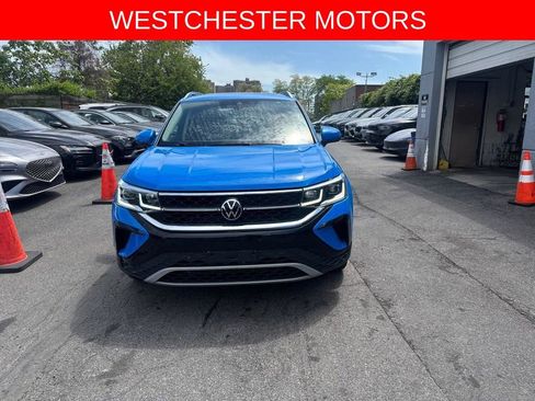 Used 2023 Volkswagen Taos SEL AWD/4WD image 2