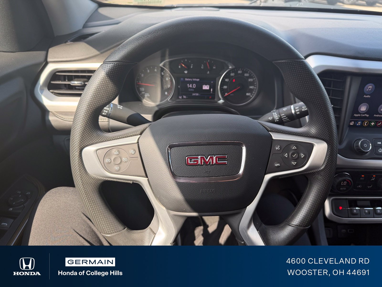 Used 2023 GMC Acadia SLE FWD image 5