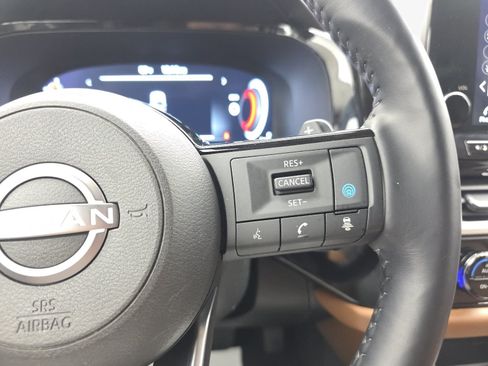 Used 2024 Nissan Pathfinder Platinum w/ Cargo Package FWD image 15