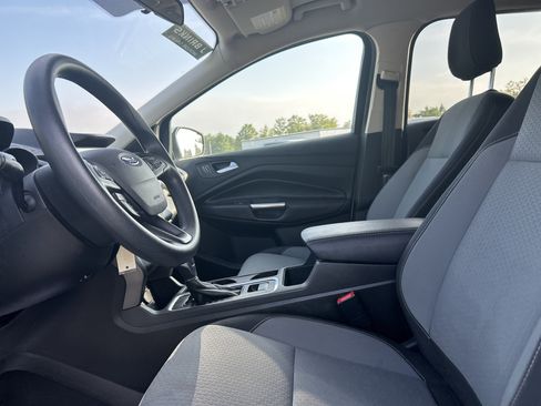 Used 2018 Ford Escape SE w/ SE Sync 3 Package AWD/4WD image 10