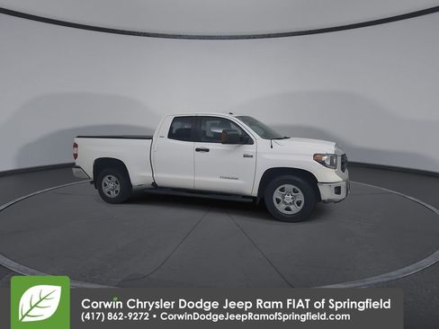 Used 2019 Toyota Tundra SR5 AWD/4WD image 2