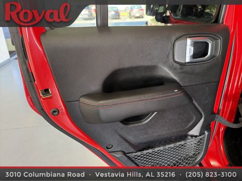 Used 2021 Jeep Gladiator Rubicon AWD/4WD image 18