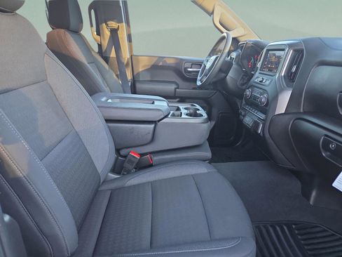 Used 2024 Chevrolet Silverado 1500 Custom image 24
