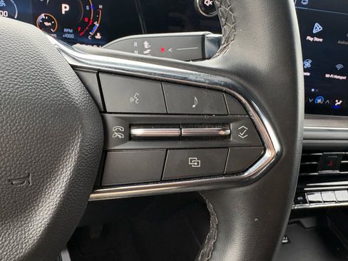 Used 2025 Chevrolet Tahoe LT RWD image 17