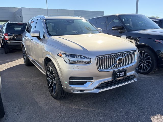 Used 2023 Volvo XC90 B6 Plus w/ Protection Package Premier AWD/4WD image 3