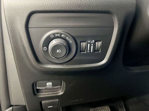 New 2026 Jeep Grand Cherokee L Limited AWD/4WD image 19