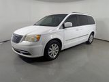 Used 2014 Chrysler Town & Country Touring image 3