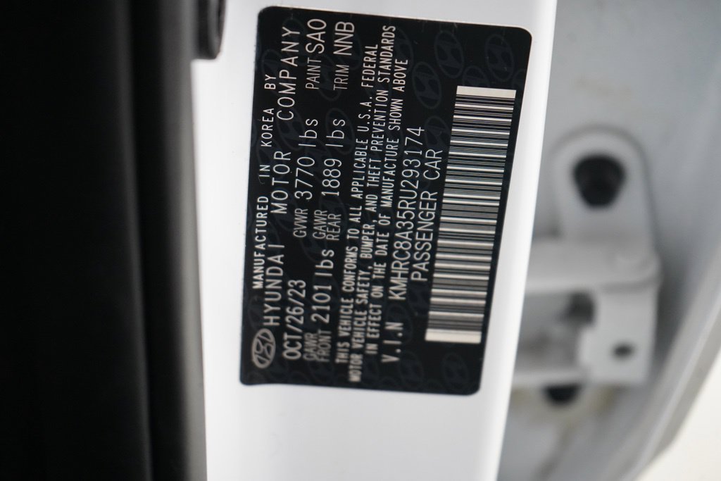 Used 2024 Hyundai Venue Limited FWD image 37