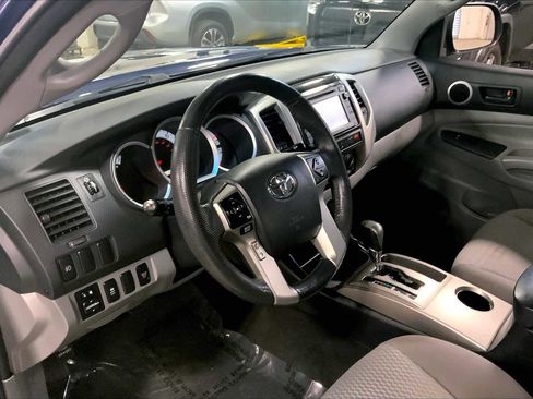 Used 2014 Toyota Tacoma 4x4 Double Cab image 16