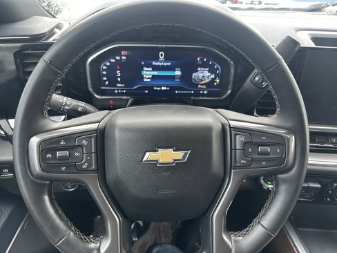 Used 2024 Chevrolet Silverado 2500 High Country w/ Technology Package image 13