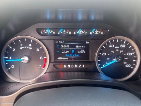 Used 2022 Ford F250 XL w/ STX Appearance Package image 26