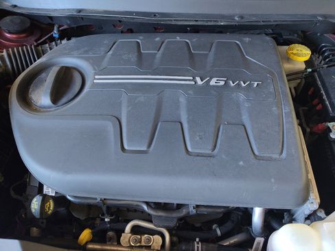 Used 2020 Jeep Cherokee Limited AWD/4WD image 30
