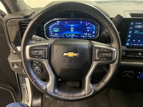 Used 2025 Chevrolet Silverado 2500 LT w/ Convenience Package AWD/4WD image 36