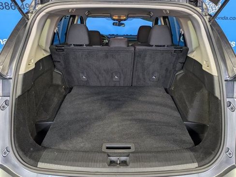 Used 2024 Nissan Rogue S FWD image 18