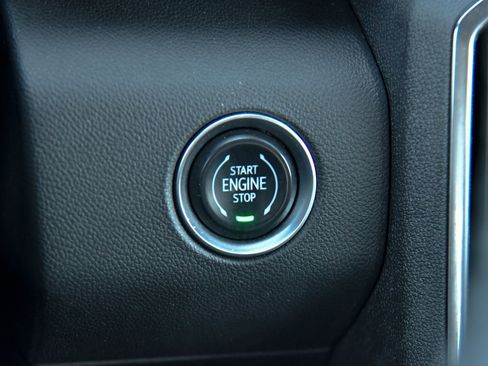 Used 2024 GMC Acadia Elevation image 33