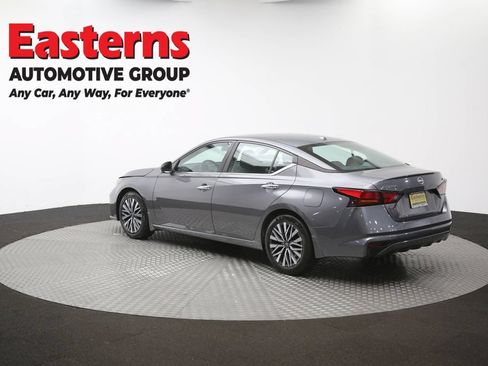 Used 2024 Nissan Altima 2.5 SV FWD image 63