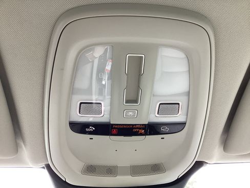 Certified 2023 Volvo XC60 B5 Plus w/ Climate Package image 79