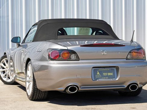 Used 2005 Honda S2000 image 5