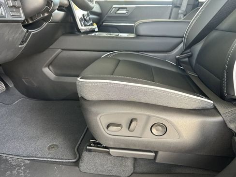 New 2026 GMC Sierra EV Elevation w/ LPO, Elevation Dark Package image 13