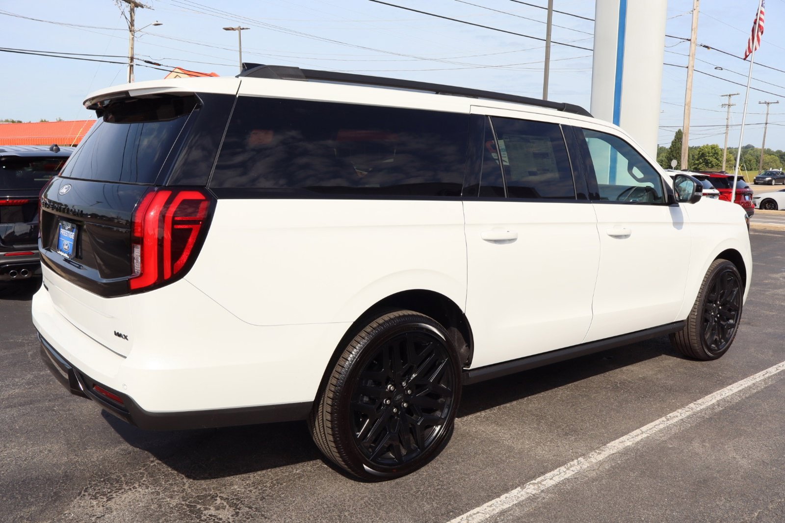 New 2027 Ford Expedition Max Platinum w/ Stealth Performance Package AWD/4WD image 5