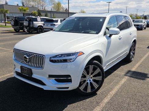Certified 2024 Volvo XC90 T8 Ultimate w/ Protection Package Premier AWD/4WD image 1