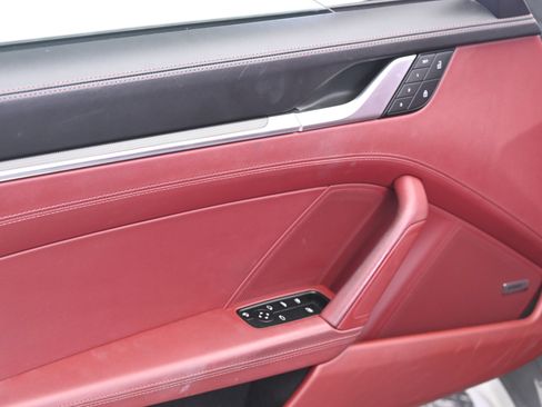 Certified 2023 Porsche 911 Carrera S RWD image 26