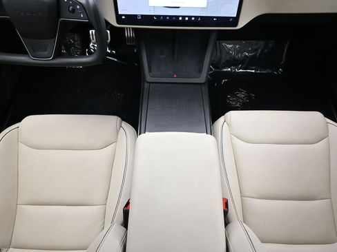 Used 2021 Tesla Model S Plaid image 30