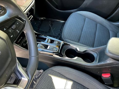 Certified 2023 Chevrolet Bolt EUV LT FWD image 16