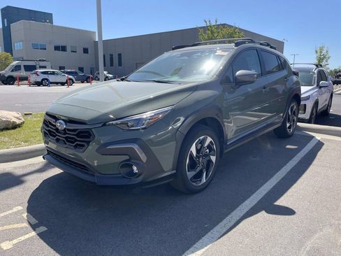 Used 2024 Subaru Crosstrek 2.5i Limited image 2