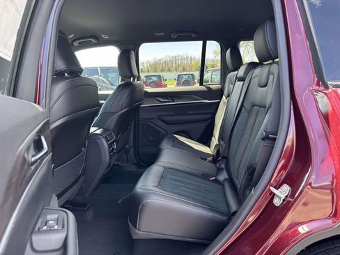 New 2026 Jeep Grand Cherokee Altitude AWD/4WD image 6