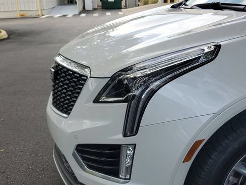 Used 2021 Cadillac XT5 Premium Luxury FWD image 10