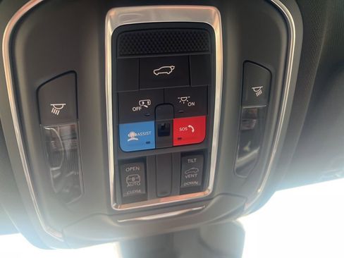 New 2026 Jeep Grand Cherokee L 4WD image 30