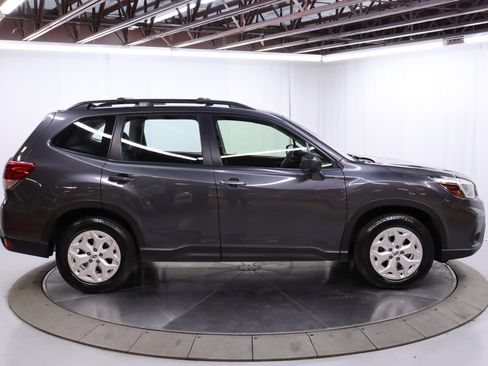 Used 2021 Subaru Forester image 8