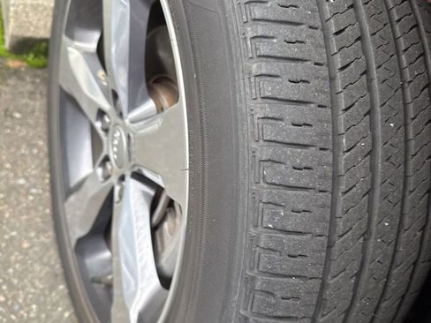 Used 2021 Jeep Grand Cherokee L Limited w/ Luxury Tech Group II image 11